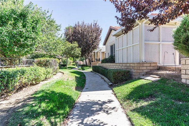 19046 Stoddard Way, Apple Valley, CA 92308 - view of yard