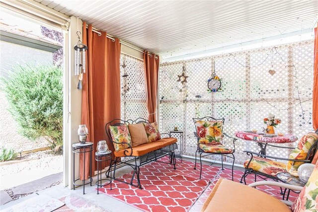 19046 Stoddard Way, Apple Valley, CA 92308 - view of sunroom / solarium