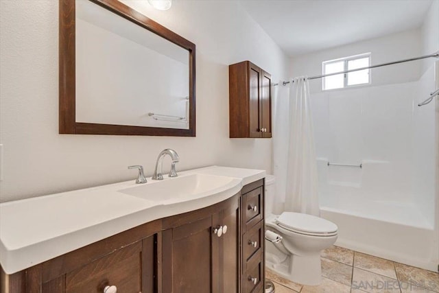 full bathroom with shower / bathtub combination with curtain, vanity, and toilet