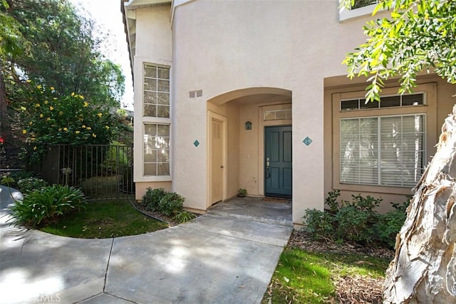 view of property entrance