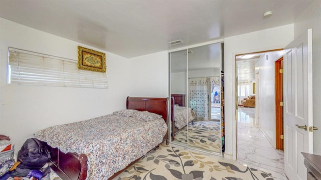 bedroom featuring a closet