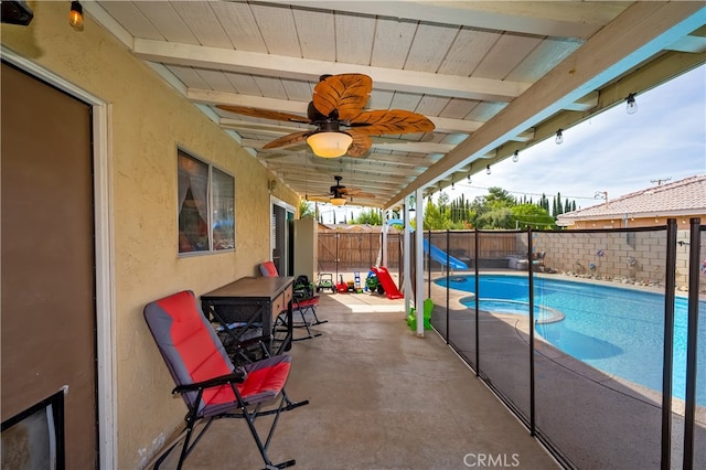 view of swimming pool