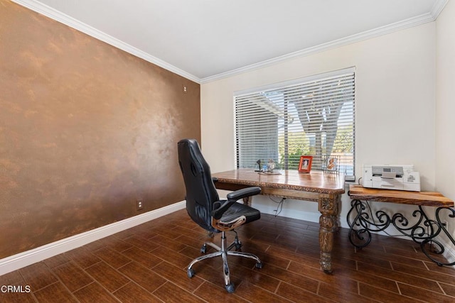 office space featuring crown molding