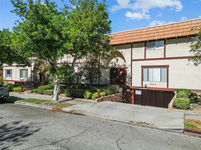 view of front of house