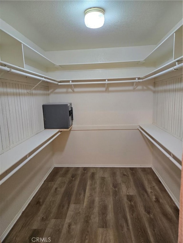 19345 Oneida Rd, Apple Valley, CA 92307 - spacious closet featuring wood finished floors