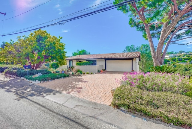 view of front of house featuring a garage