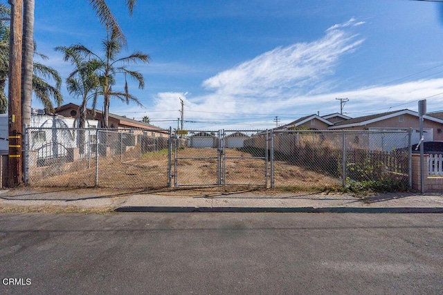 Listing photo 2 for 116 N Harrison Ave, Oxnard CA 93030