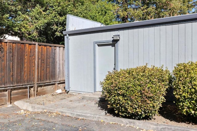 view of outbuilding