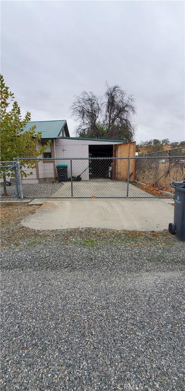 view of front of house with a carport