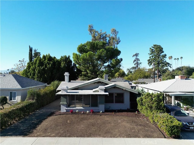 view of front of property