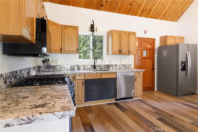 kitchen featuring wood ceiling, stainless steel appliances, vaulted ceiling, dark wood-type flooring, and sink