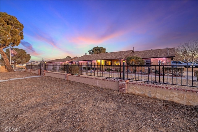 view of front of property