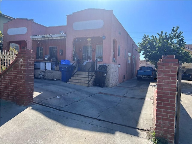 view of front of home