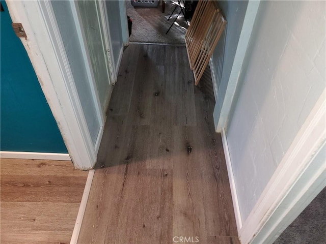 room details with hardwood / wood-style floors