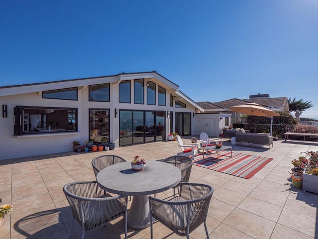 view of patio / terrace featuring an outdoor hangout area