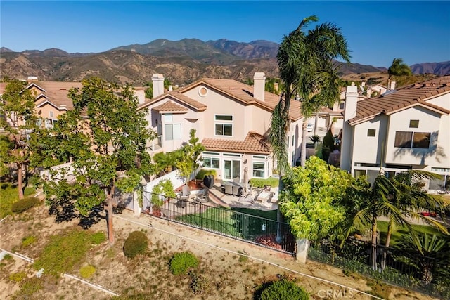 bird's eye view with a mountain view