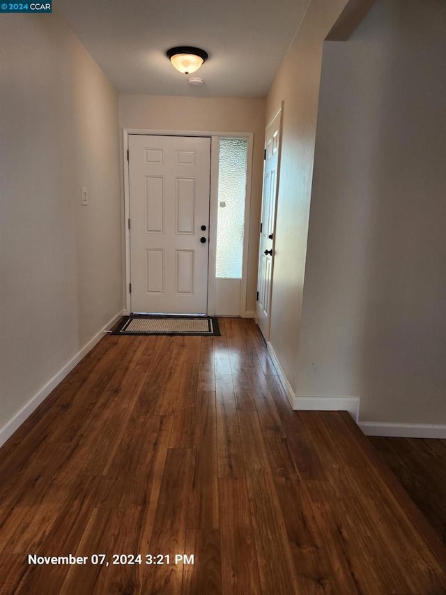 entryway featuring dark hardwood / wood-style flooring