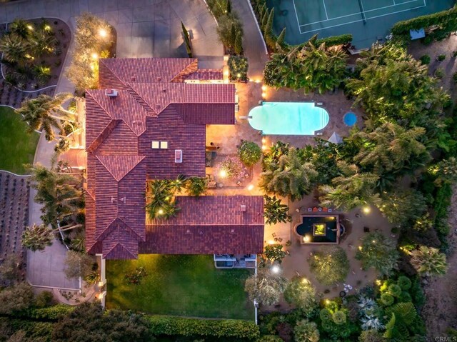 birds eye view of property