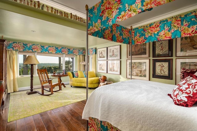 18245 Paseo Victoria, Rancho Santa Fe, CA 92067 - bedroom with dark wood finished floors, baseboards, and crown molding