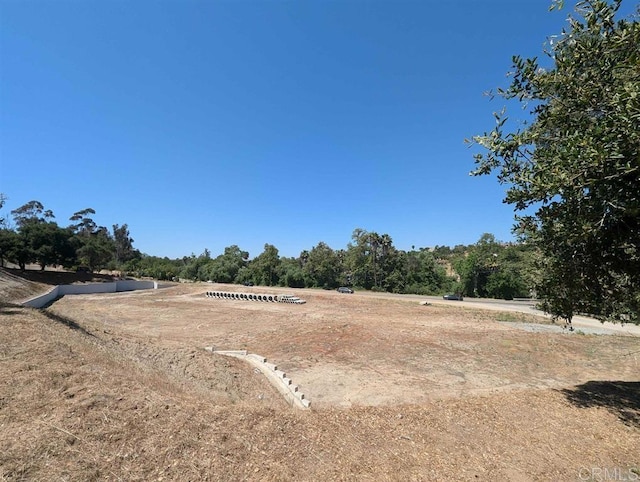 Listing photo 3 for 2715 S Mission Rd, Fallbrook CA 92028