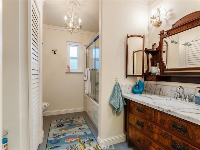 full bathroom featuring vanity, crown molding, shower / bath combination with glass door, an inviting chandelier, and toilet