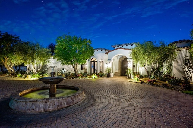 view of mediterranean / spanish-style home