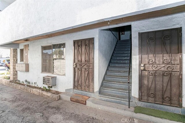 13565 Victory Blvd, Van Nuys, CA 91401 - photo 3