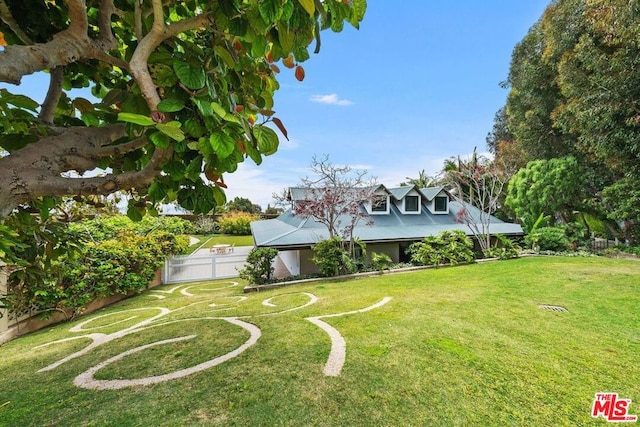 view of front of property with a front lawn