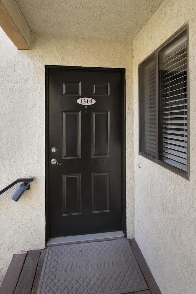 view of property entrance