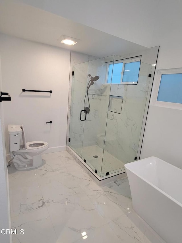 bathroom with toilet and independent shower and bath