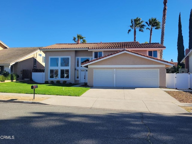 view of front of house featuring a front lawn