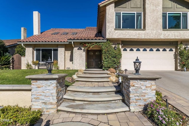 view of front facade with a garage