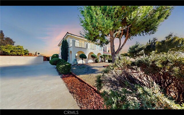 view of mediterranean / spanish-style home