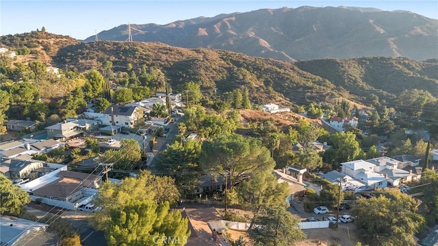 bird's eye view with a mountain view