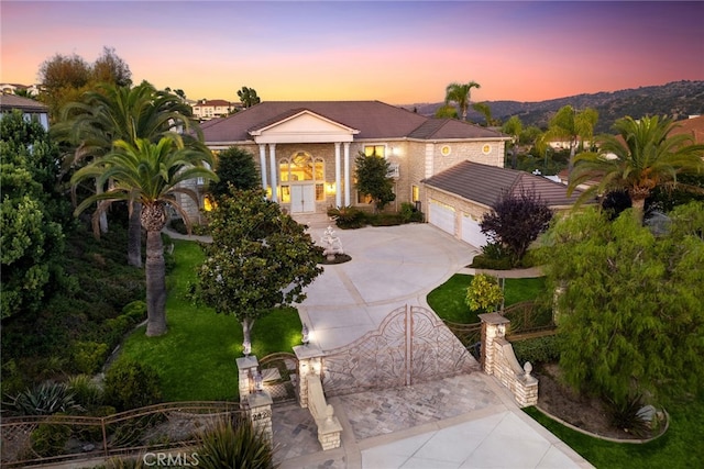 view of front of house with a garage