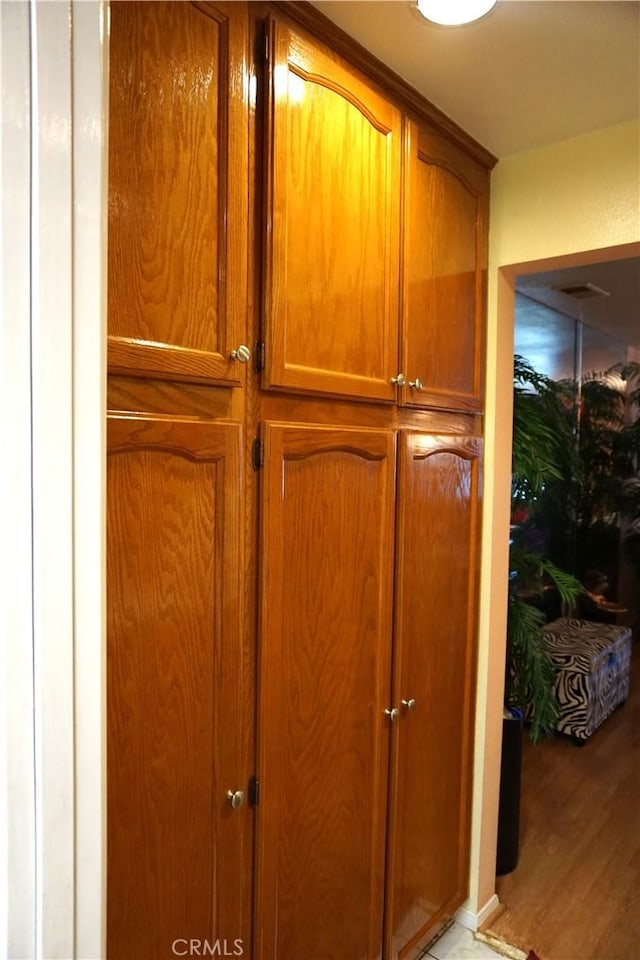 interior details with wood-type flooring