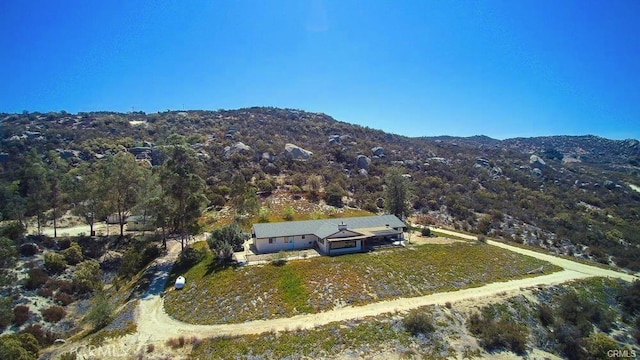 bird's eye view with a mountain view