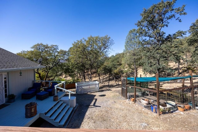 view of yard with outdoor lounge area