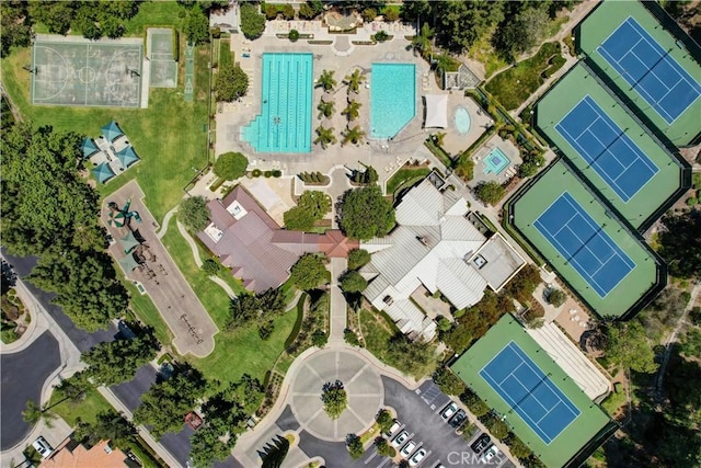 birds eye view of property