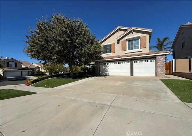 view of front property featuring a garage