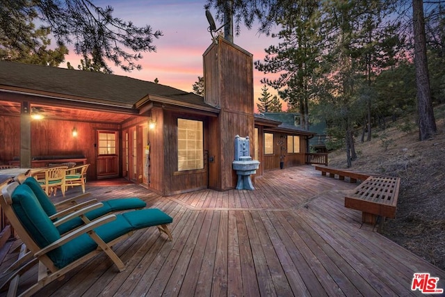 view of deck at dusk