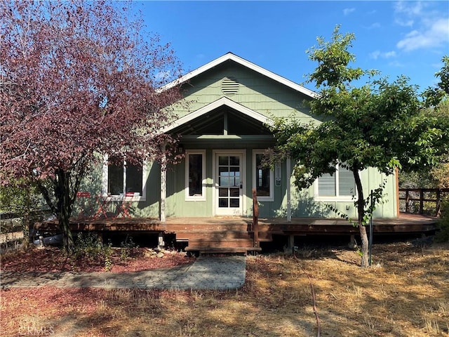 view of front of house with a porch