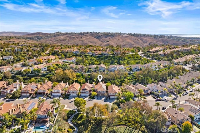 bird's eye view with a mountain view