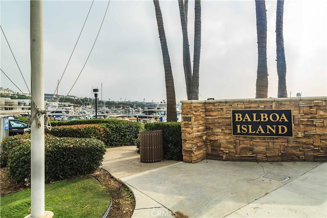 1203 Bayside Dr, Corona Del Mar, CA 92625 - view of community / neighborhood sign