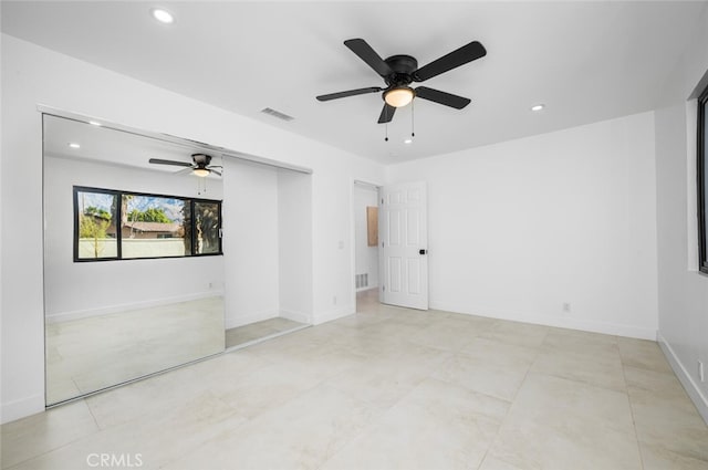 empty room with ceiling fan