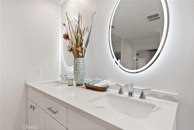 bathroom with vanity