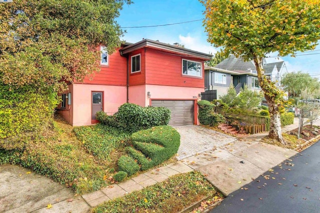 view of front of home featuring a garage