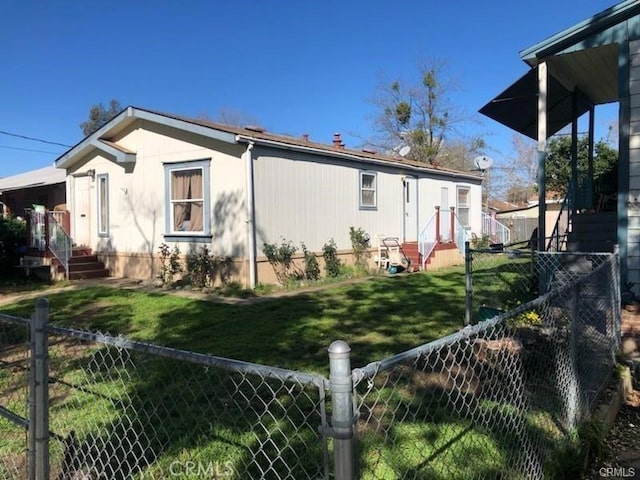 exterior space featuring a yard