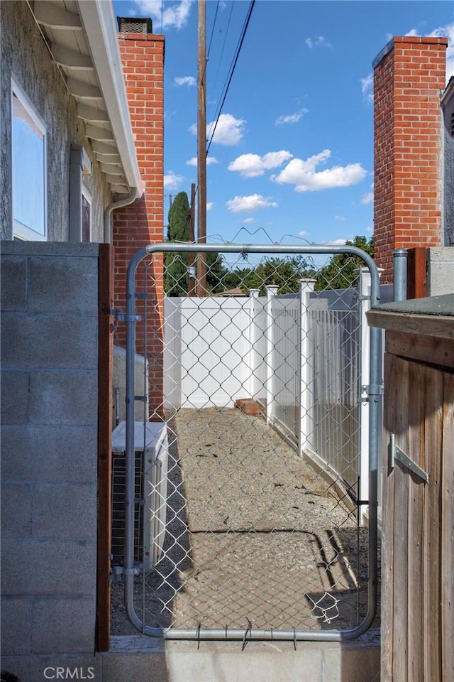 view of gate with cooling unit