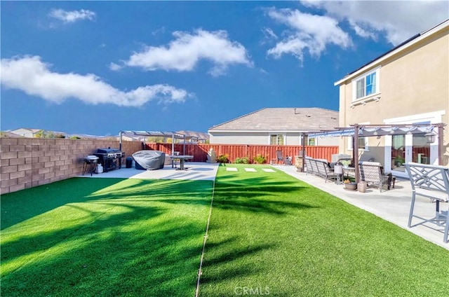 view of yard featuring a pergola and a patio